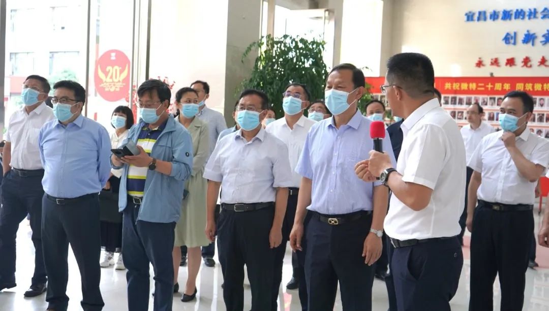 馬國強(qiáng)率部分全國人大代表、省代表來微特調(diào)研科技創(chuàng)新工作