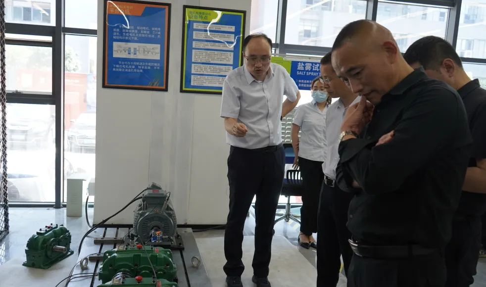 微特牽頭起草的行業(yè)標(biāo)準(zhǔn)初稿討論會圓滿結(jié)束 11.jpg