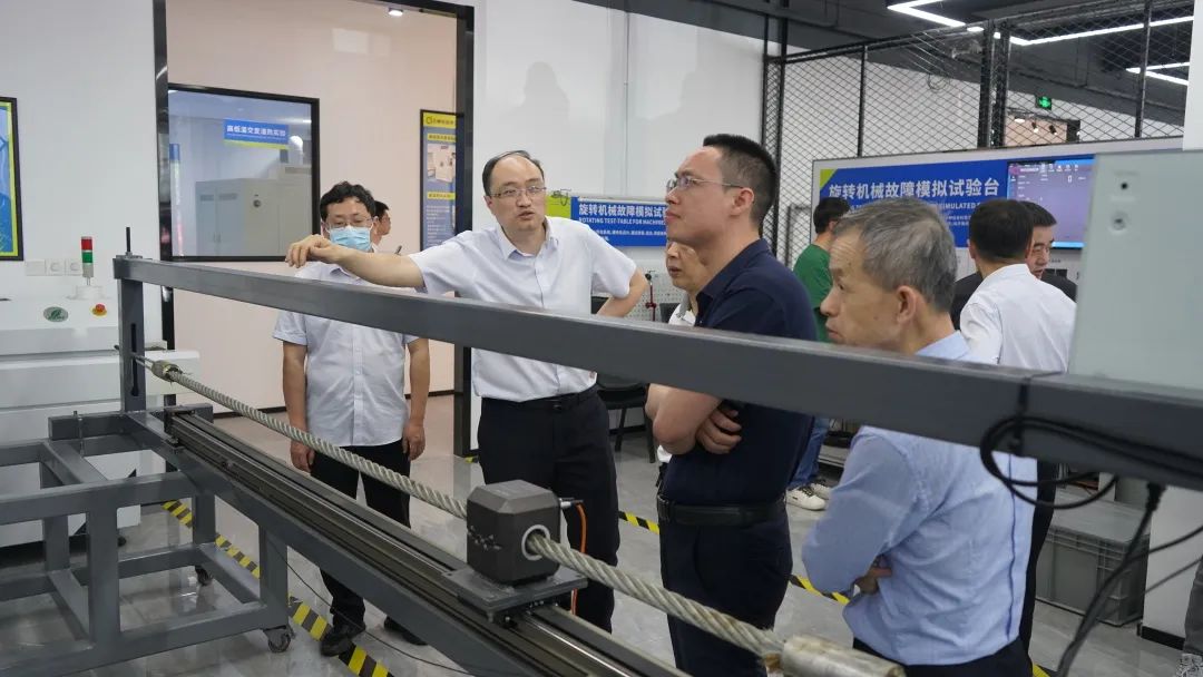 微特牽頭起草的行業(yè)標(biāo)準(zhǔn)初稿討論會圓滿結(jié)束 9.jpg