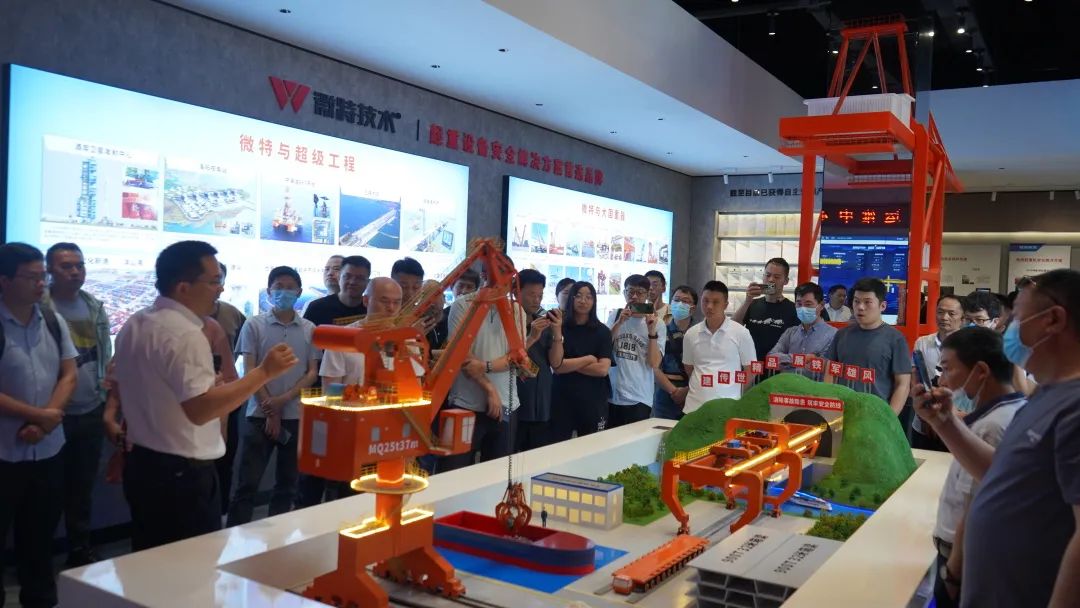 微特承辦的兩項(xiàng)國家標(biāo)準(zhǔn)宣貫會在宜昌順利召開 20.jpg