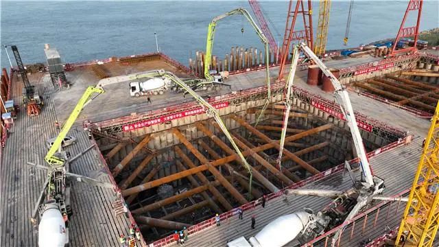 荊州觀音寺長江大橋 1.jpg