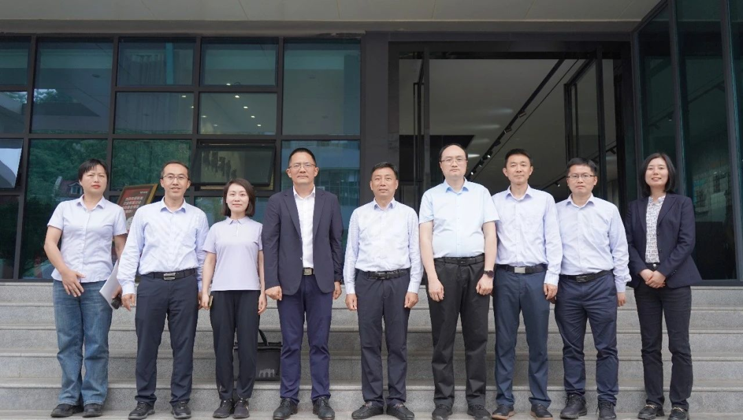 長江電力副總經(jīng)理、總工冉毅川蒞臨微特調(diào)研