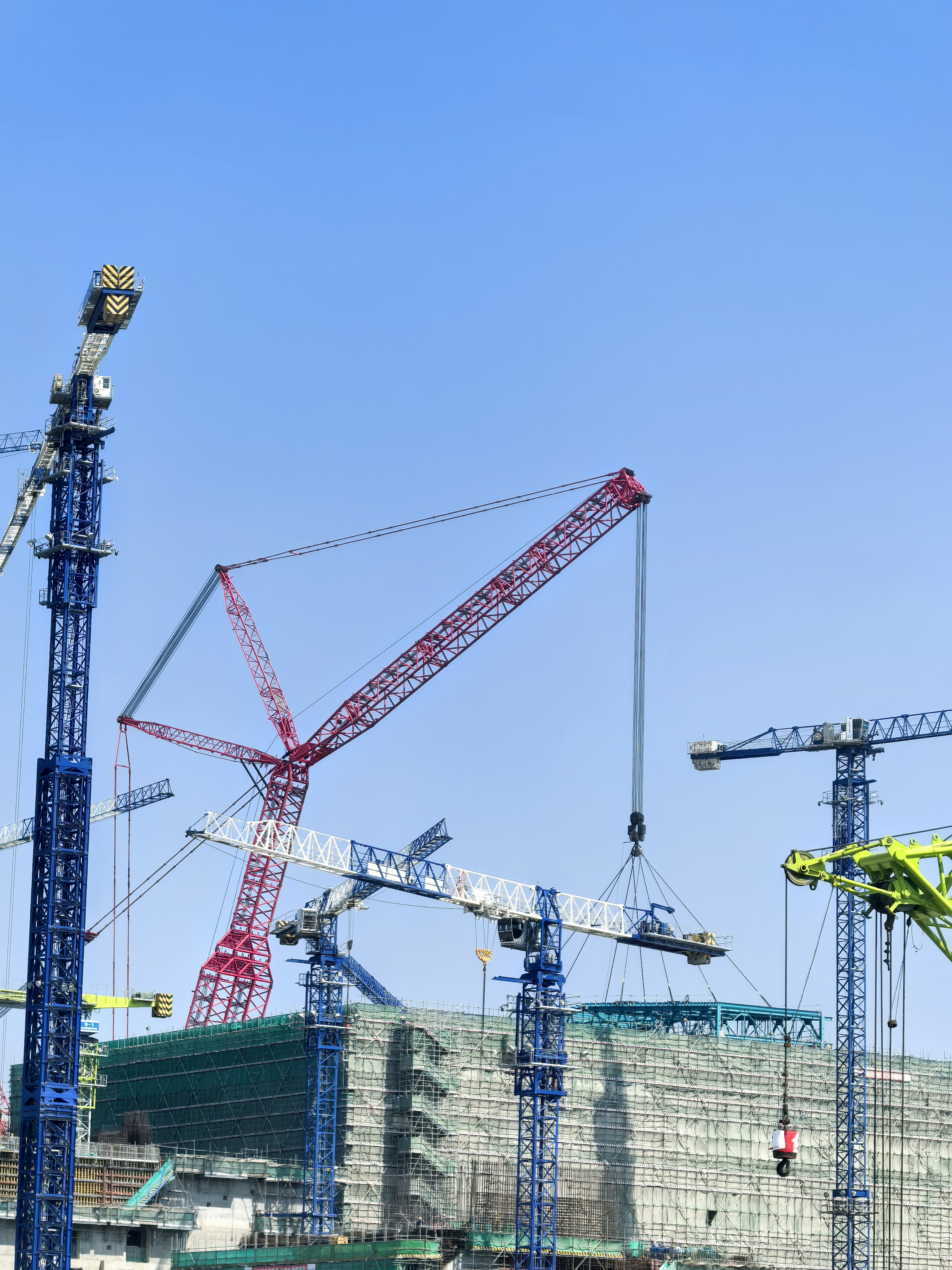 微特汽車吊智能安全監(jiān)測解決方案